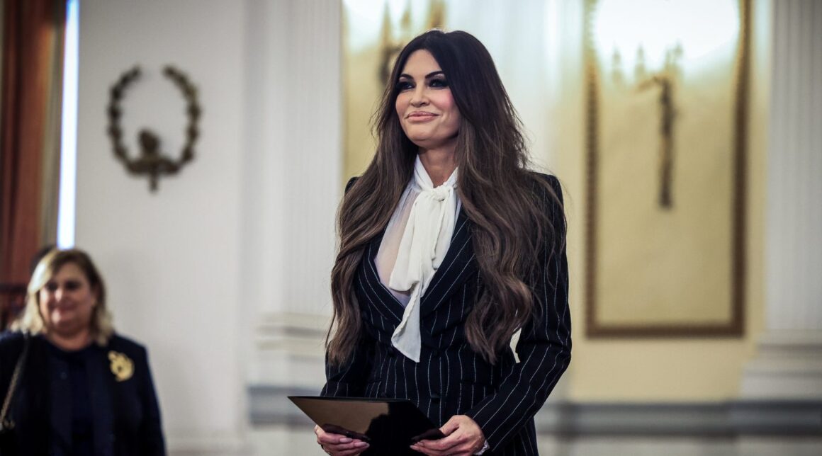 GUILFOYLE-1568x1045-1-e1791783071966.jpg Trump ia în calcul demiterea ambasadoarei SUA în Grecia, Kimberly Guilfoyle