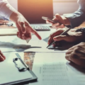 Cum folosesc companiile din România A.I. și cât de pregătite sunt