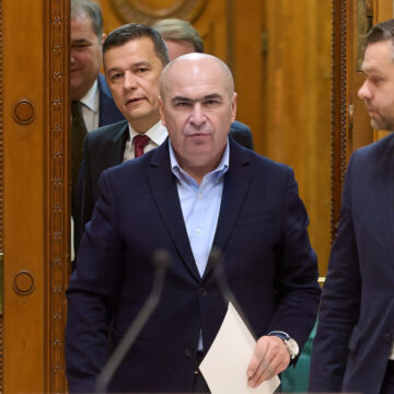 bolojan-si-grindeanu.jpg Bolojan și Grindeanu se atacă reciproc pe Facebook