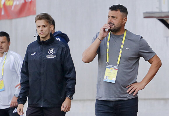 eugen-beza-csc-selimbar-unirea-slobozia-0-1-etapa-9-liga-2-9.jpg Eugen Beza, pe făraș la CSC Șelimbăr
