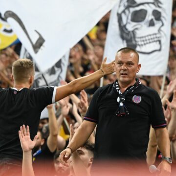 gheorghe-mustata-intalnire-de-urgenta-cu-mihai-stoica-peluza-nord-a-luat-decizia-privind-fotbalistii-fcsb-orice-abatere-de-acum-va-fi-taxata-scaled.jpg Gheorghe Mustață, contre în direct cu Adrian Ilie! Mesajul neașteptat al liderului galeriei FCSB