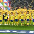 „Banda asta de trei, flori de trandafir”