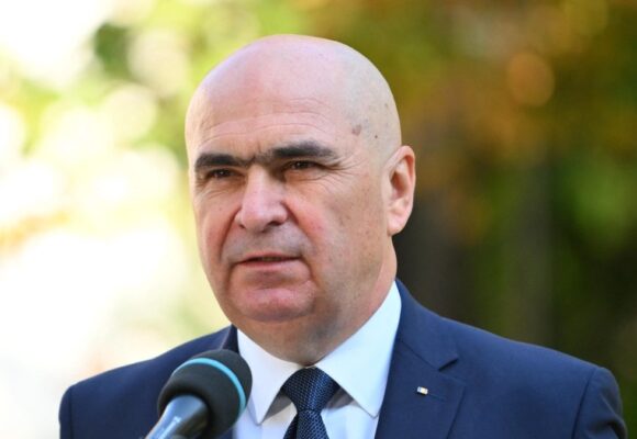 Ilie Bolojan i-a cerut lui Luca Niculescu să adopte urgent rectificarea bugetară