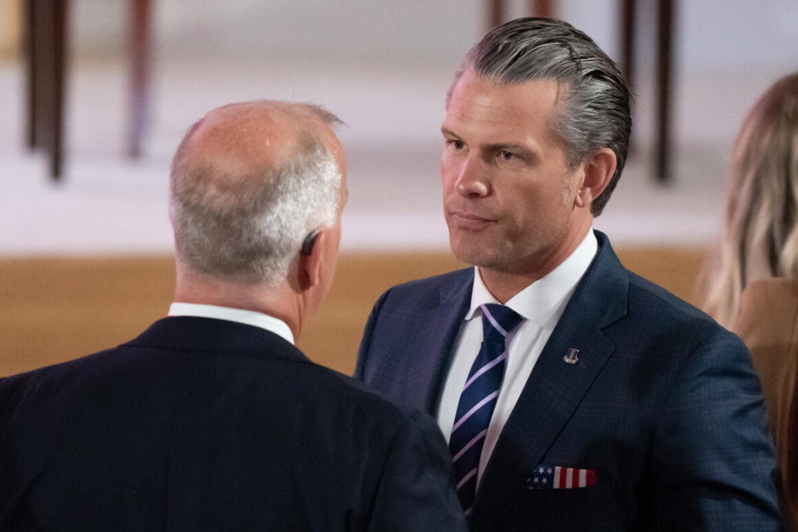 hegseth.jpg „Fortress America” face bazele SUA independente energetic