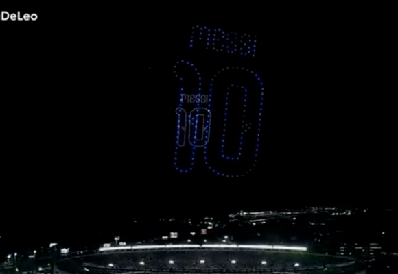 leo-messi-meci-retragere-drone.png Cerul s-a transformat pentru Lionel Messi. Show-ul dronelor l-a făcut să plângă
