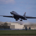 Statele Unite și-au retras toate bombardierele strategice B-1 de la baza aeriană RAF Fairford din Marea Britanie