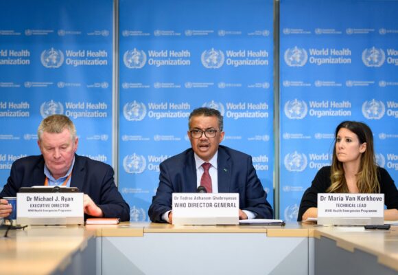 Speranța de viață la nivel mondial a revenit la nivelul de dinaintea pandemiei de COVID-19, dar oamenii sunt mai bolnavi ca înainte